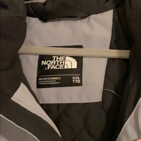 North Face Insulated Rain Jacket - XXL - Picture 4 of 6